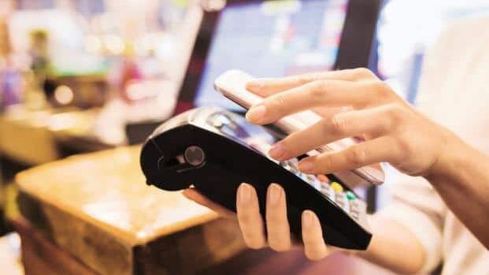 How to earn rewards on payments of electricity, other bills