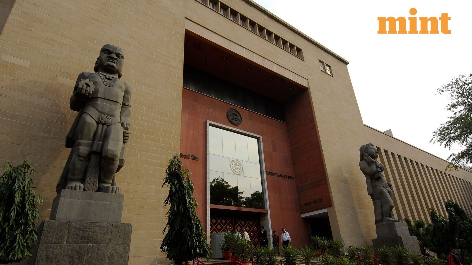 Your credit score to get updated every week as RBI amends directions: All you need to know